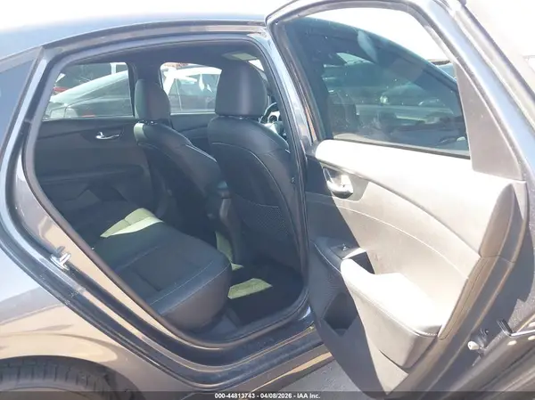 3KPF54AD5RE707216 2024 KIA FORTE - Image 8