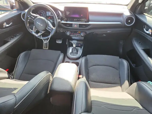 3KPF54AD5RE707314 2024 KIA FORTE - Image 8