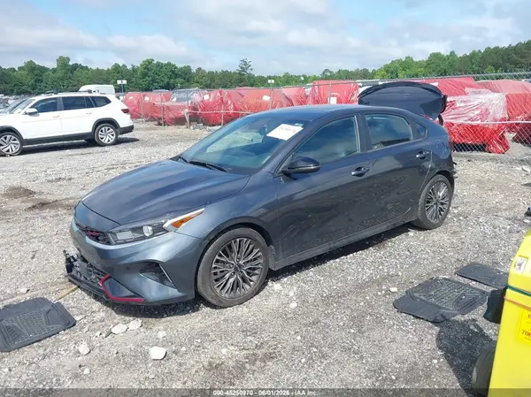 3KPF54AD5RE712061 2024 KIA FORTE - Image 2