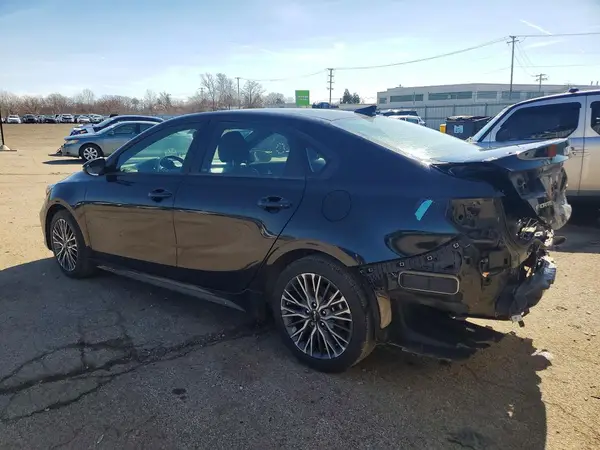 3KPF54AD5RE726493 2024 KIA FORTE - Image 2