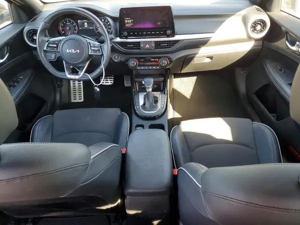 3KPF54AD5RE729085 2024 KIA FORTE - Image 8