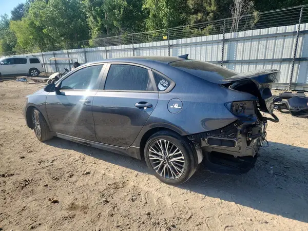 3KPF54AD5RE739065 2024 KIA FORTE - Image 2