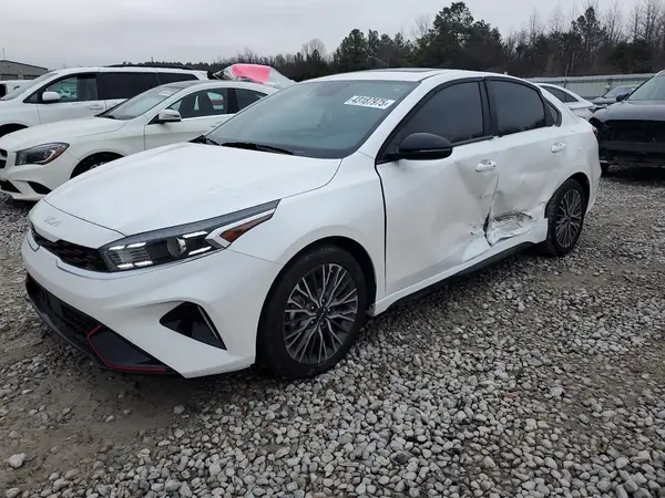 3KPF54AD5RE739566 2024 KIA FORTE - Image 1