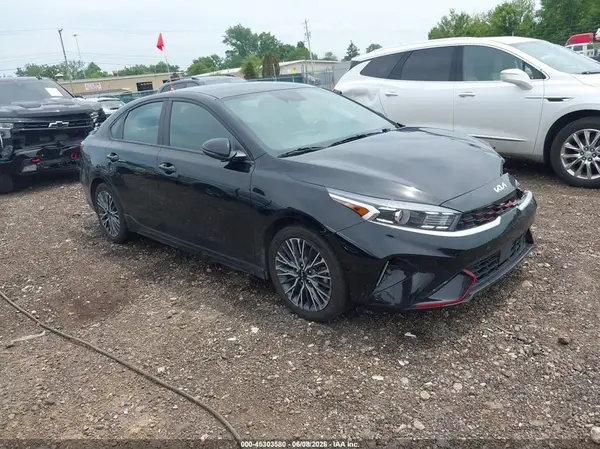 3KPF54AD5RE740247 2024 KIA FORTE - Image 1