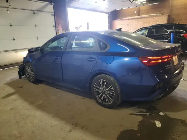 3KPF54AD5RE742502 2024 KIA FORTE - Image 2
