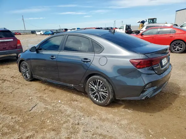 3KPF54AD5RE746291 2024 KIA FORTE - Image 2