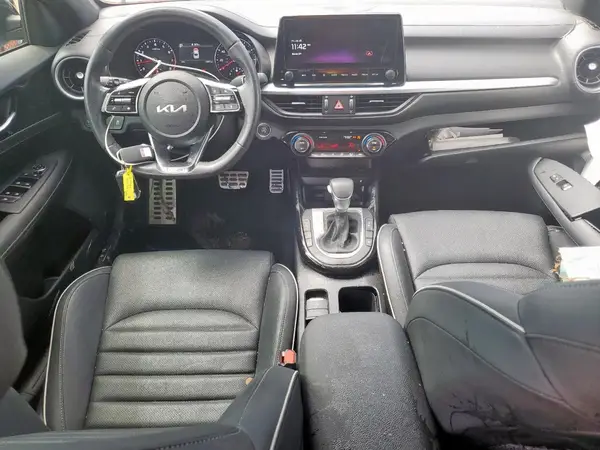 3KPF54AD5RE746291 2024 KIA FORTE - Image 8