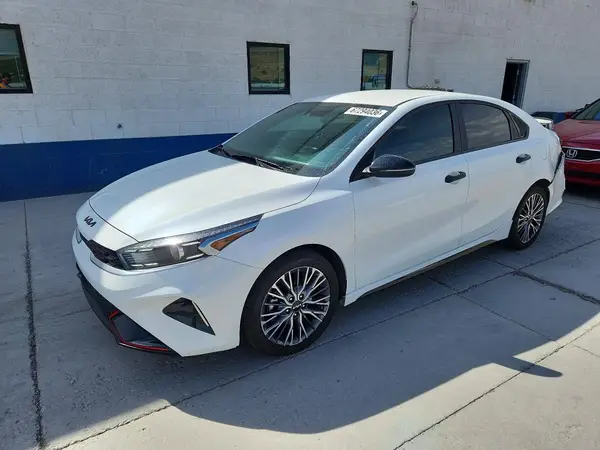 3KPF54AD5RE747473 2024 KIA FORTE - Image 1