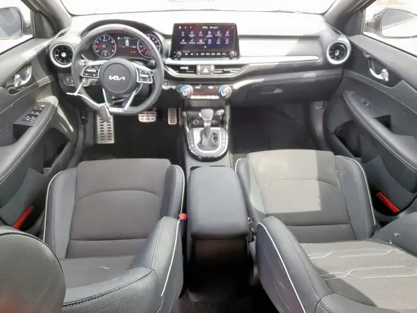 3KPF54AD5RE751166 2024 KIA FORTE - Image 8