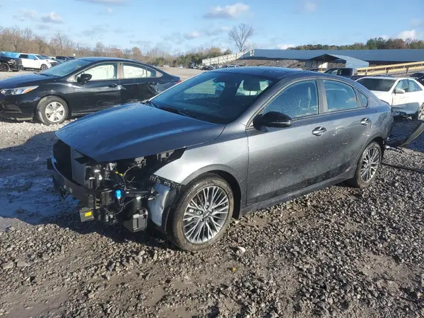 3KPF54AD5RE752219 2024 KIA FORTE - Image 1