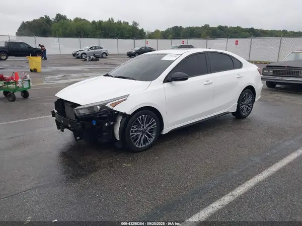 3KPF54AD5RE759204 2024 KIA FORTE - Image 2