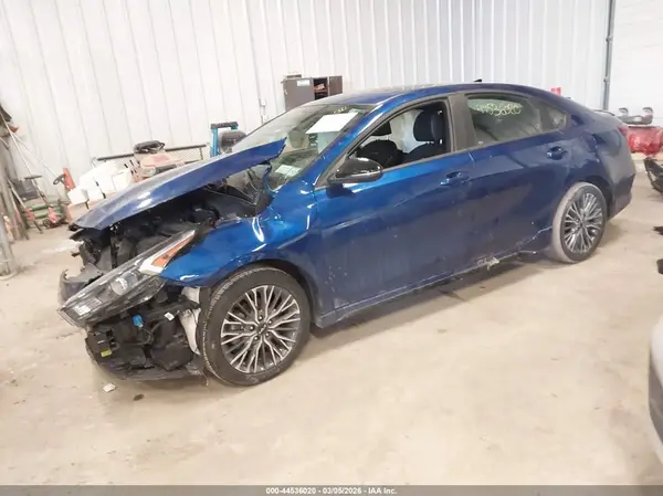 3KPF54AD5RE761048 2024 KIA FORTE - Image 2