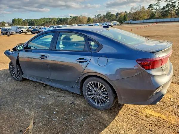 3KPF54AD5RE765942 2024 KIA FORTE - Image 2