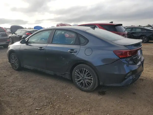 3KPF54AD5RE774835 2024 KIA FORTE - Image 2