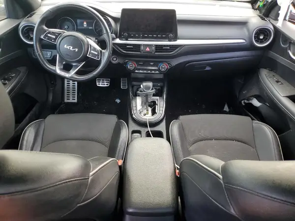 3KPF54AD5RE774835 2024 KIA FORTE - Image 8