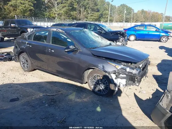 3KPF54AD5RE774852 2024 KIA FORTE - Image 1