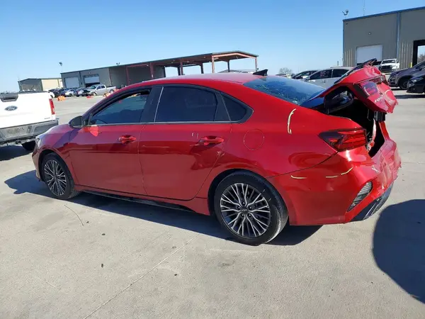 3KPF54AD5RE780618 2024 KIA FORTE - Image 2