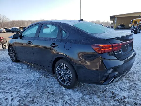 3KPF54AD5RE781493 2024 KIA FORTE - Image 2