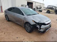3KPF54AD5RE781672 2024 KIA FORTE