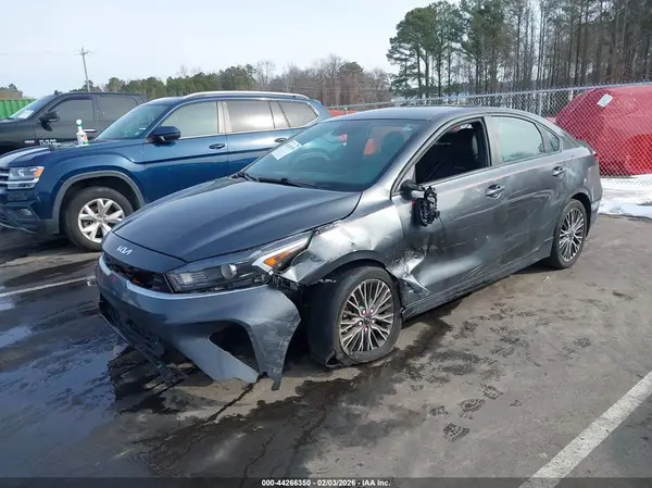 3KPF54AD5RE784331 2024 KIA FORTE - Image 2