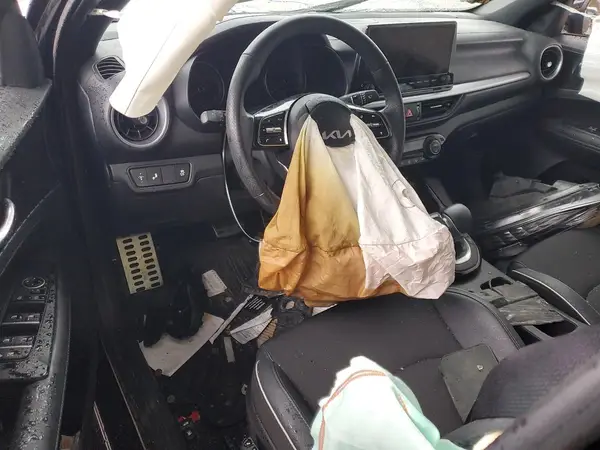 3KPF54AD5RE785138 2024 KIA FORTE - Image 8