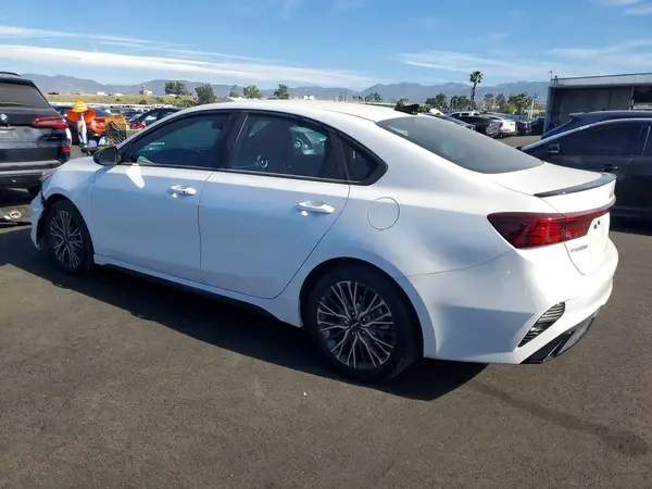 3KPF54AD5RE791487 2024 KIA FORTE - Image 2