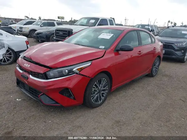3KPF54AD5RE802701 2024 KIA FORTE - Image 2