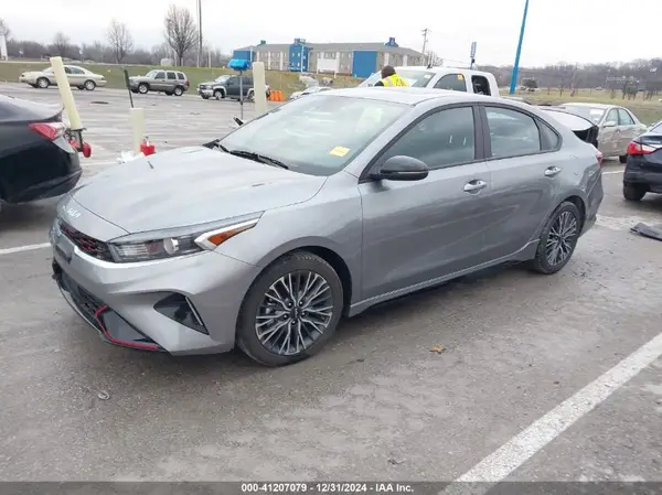3KPF54AD5RE808904 2024 KIA FORTE - Image 2