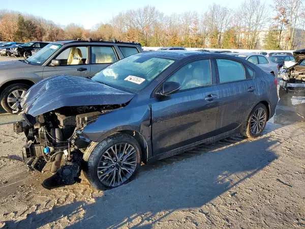 3KPF54AD5RE811124 2024 KIA FORTE - Image 1