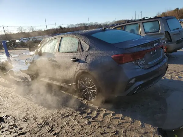 3KPF54AD5RE811124 2024 KIA FORTE - Image 2
