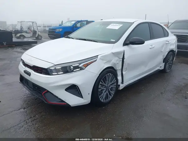 3KPF54AD5RE821958 2024 KIA FORTE - Image 2