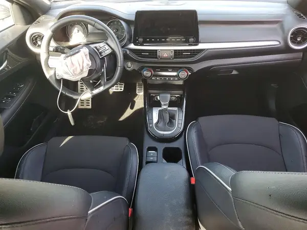 3KPF54AD5RE824035 2024 KIA FORTE - Image 8