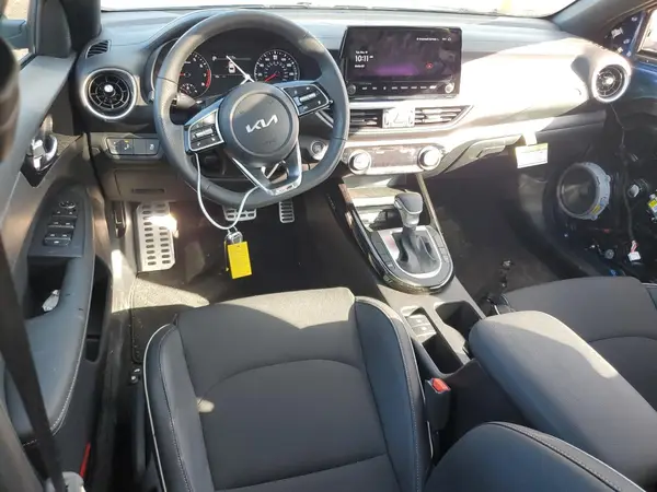 3KPF54AD5RE824262 2024 KIA FORTE - Image 8