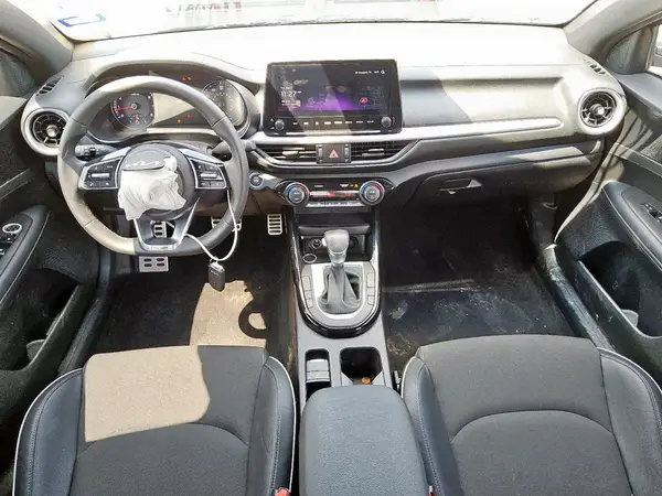 3KPF54AD5RE825038 2024 KIA FORTE - Image 8