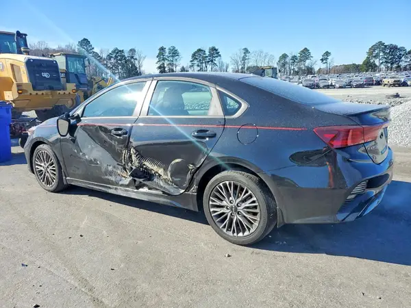 3KPF54AD5RE825962 2024 KIA FORTE - Image 2