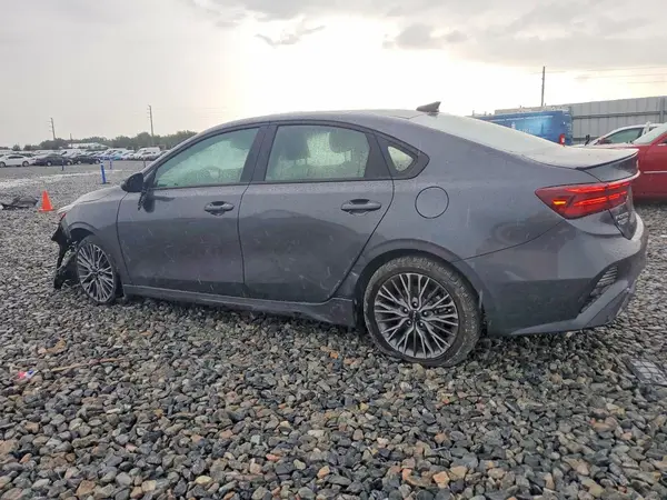 3KPF54AD5RE829154 2024 KIA FORTE - Image 2