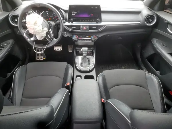 3KPF54AD5RE833625 2024 KIA FORTE - Image 8