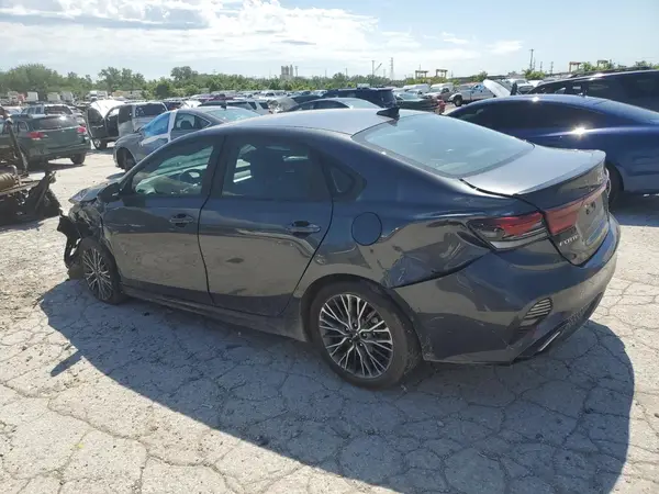 3KPF54AD5RE835018 2024 KIA FORTE - Image 2