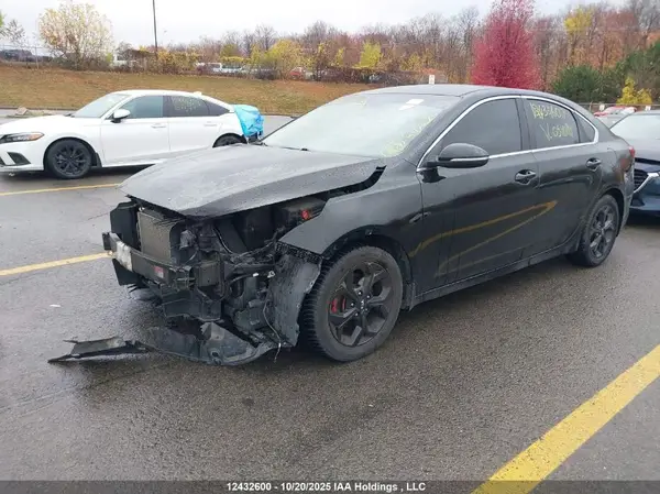 3KPF54AD6KE051081 2019 KIA FORTE - Image 2