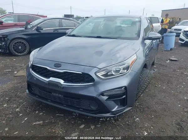 3KPF54AD6KE051811 2019 KIA FORTE - Image 2