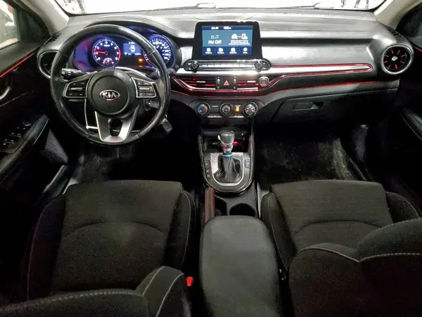 3KPF54AD6KE053977 2019 KIA FORTE - Image 8