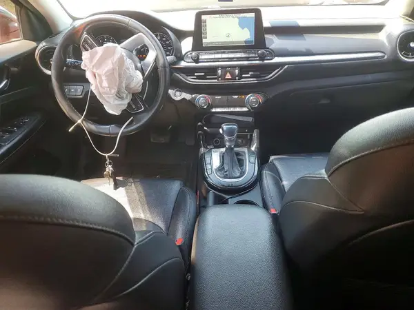 3KPF54AD6KE056944 2019 KIA FORTE - Image 8