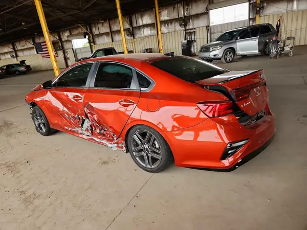 3KPF54AD6KE068589 2019 KIA FORTE - Image 2