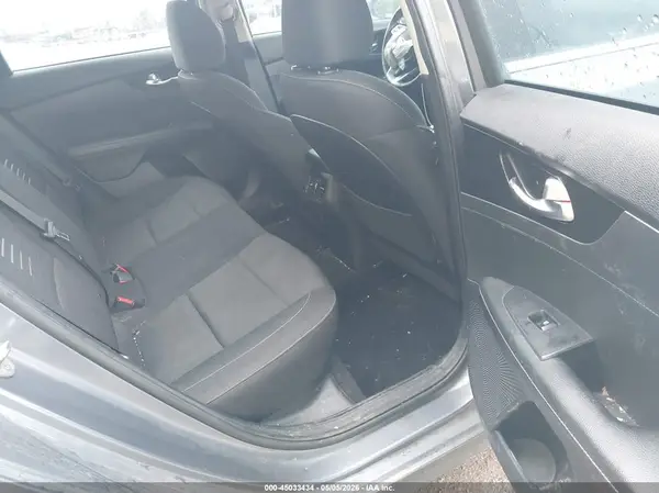 3KPF54AD6KE118441 2019 KIA FORTE - Image 8
