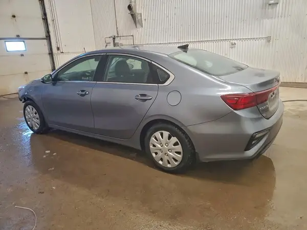 3KPF54AD6LE220579 2020 KIA FORTE - Image 2