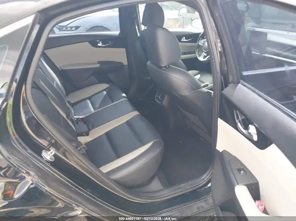 3KPF54AD6LE247622 2020 KIA FORTE - Image 8