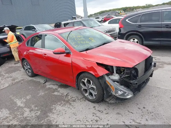 3KPF54AD6ME352162 2021 KIA FORTE - Image 1