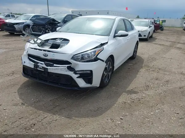 3KPF54AD6ME390457 2021 KIA FORTE - Image 2