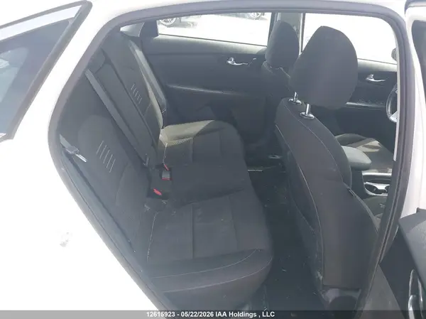 3KPF54AD6ME393486 2021 KIA FORTE - Image 8