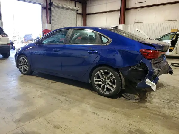3KPF54AD6ME403515 2021 KIA FORTE - Image 2